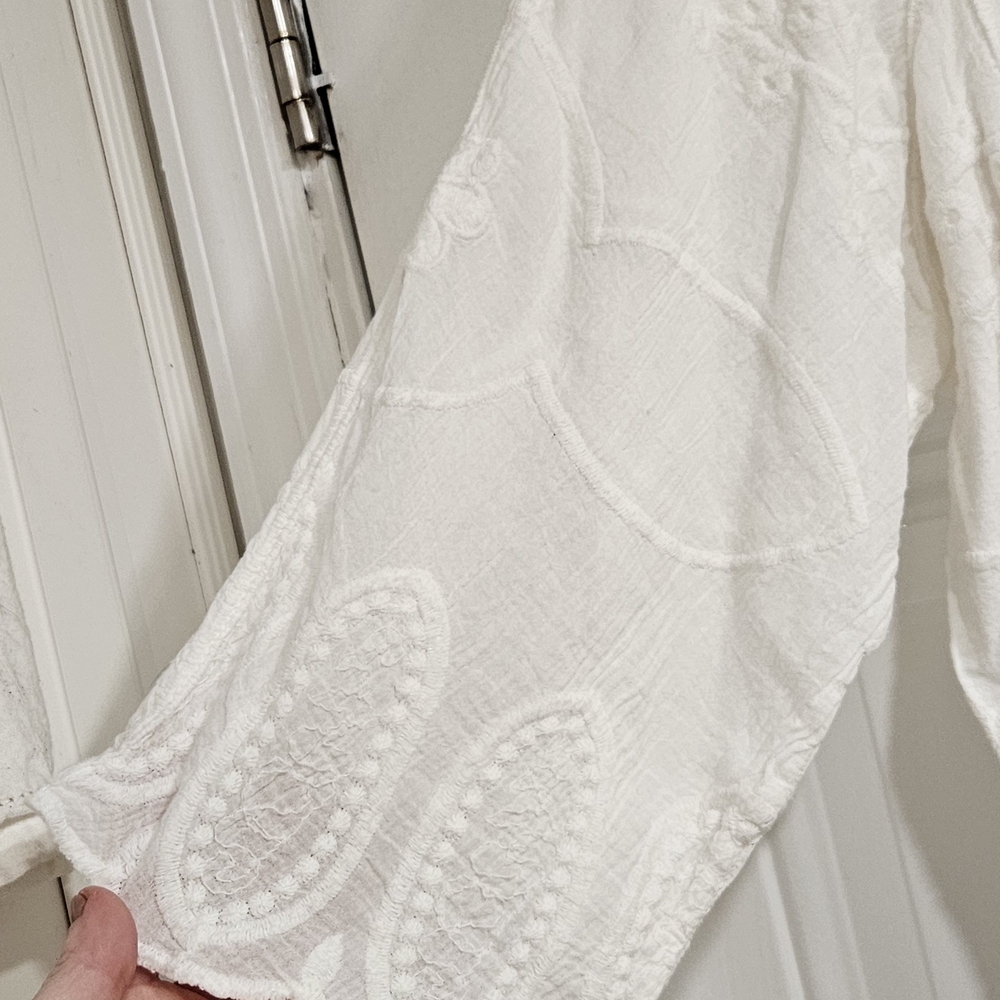 New Directions Cream Embroidered Blouse - Picture 3 of 5